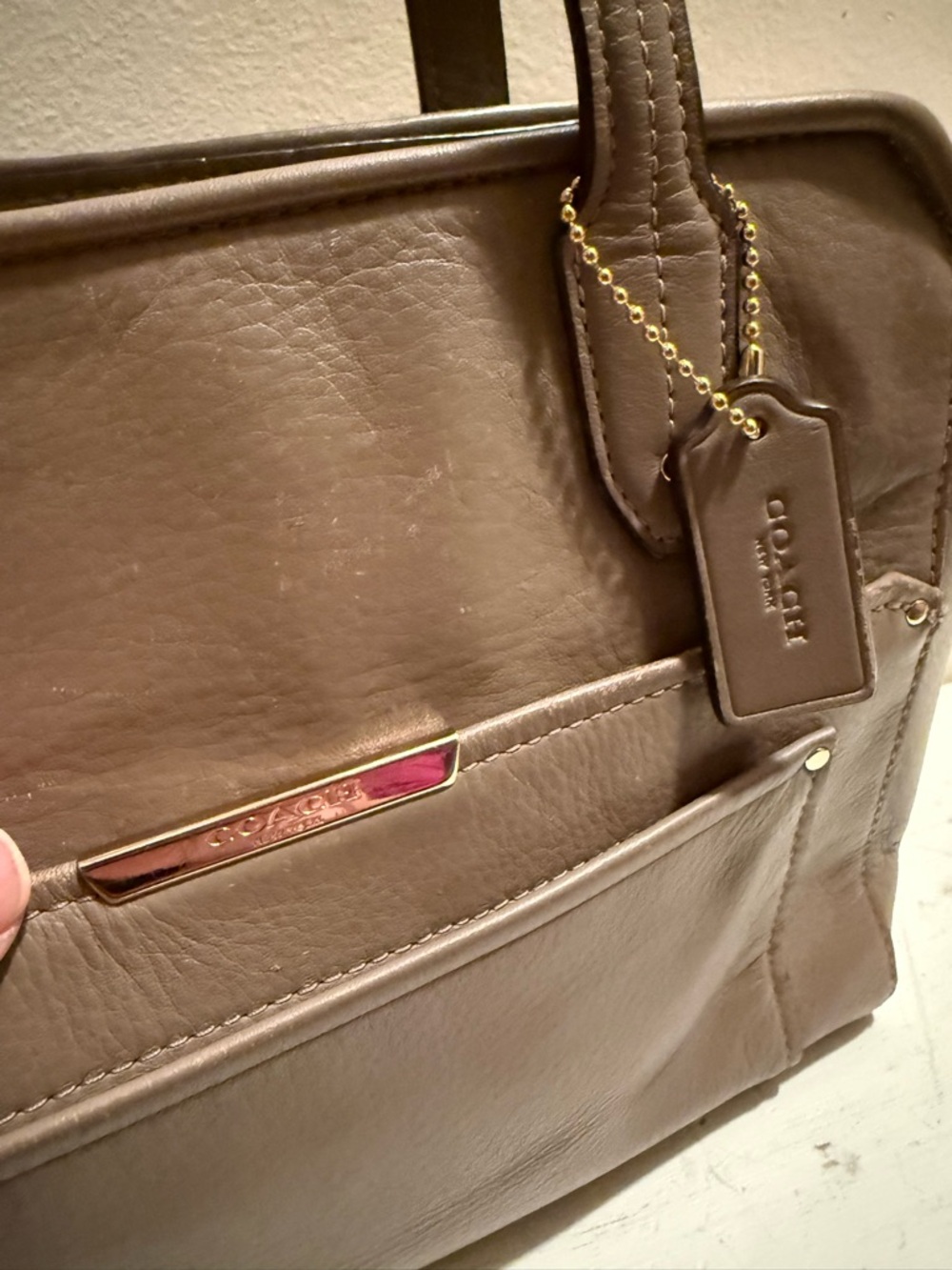 COACH F32944 TAYLOR BETTE TAUPE LEATHER MINI TOTE CROSS-BODY BAG EUC, $258 - Picture 4 of 12